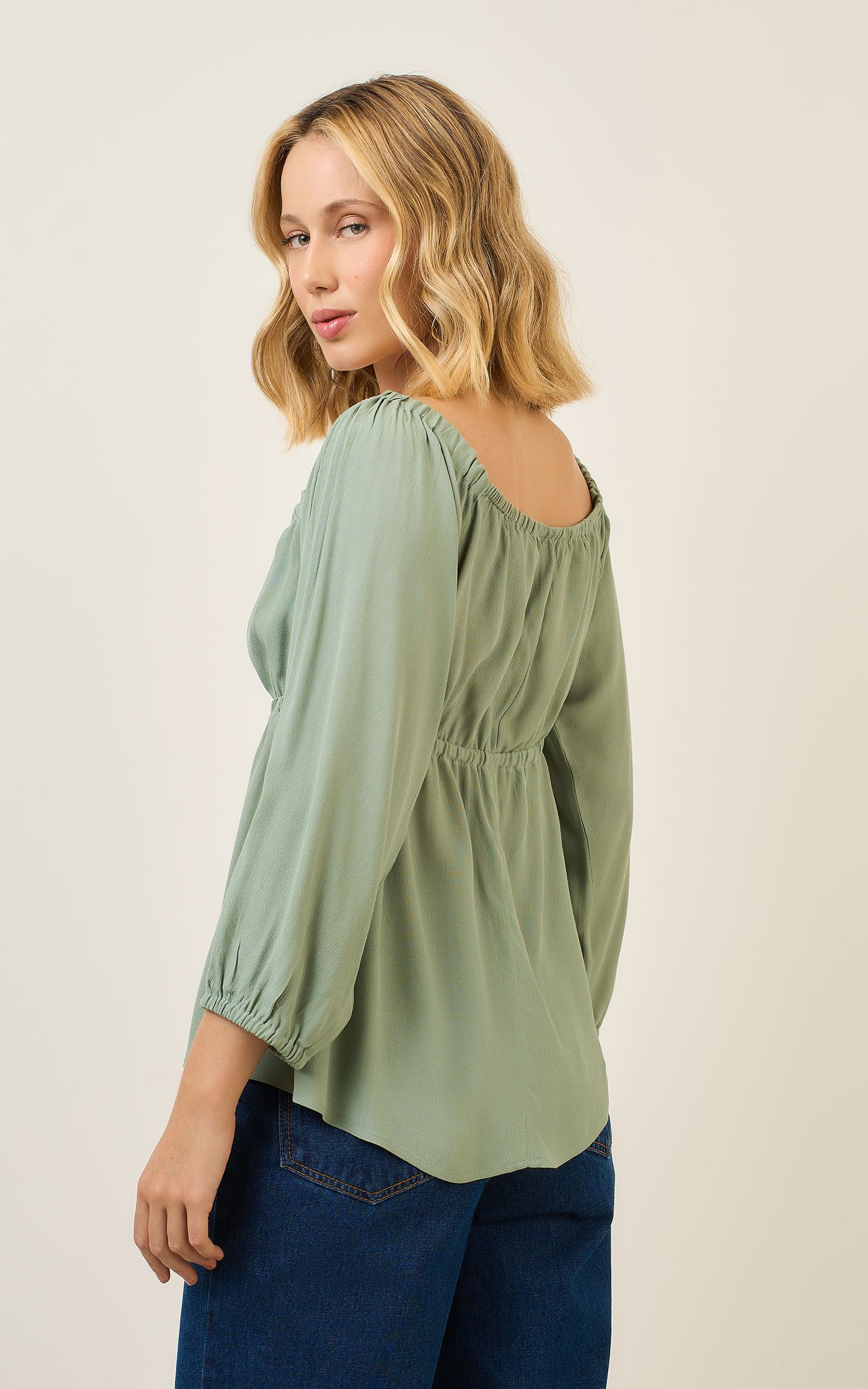 05901_0186_4-BATA-FLUIDA-DOM